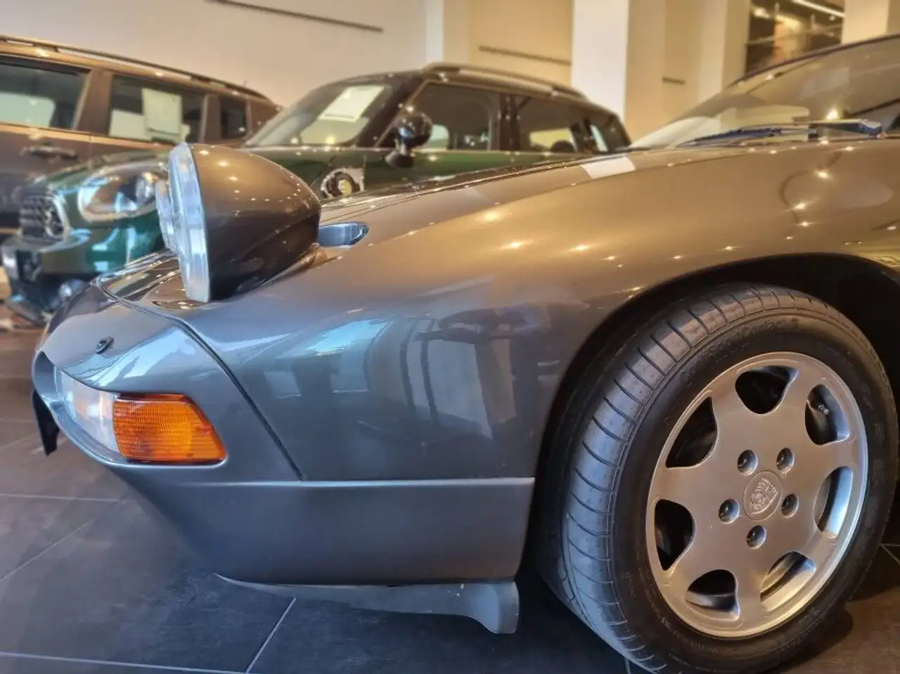 Porsche 928 5.0 GT, foto 6