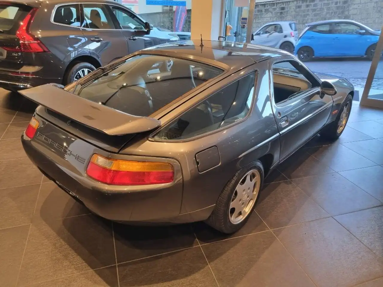 Porsche 928 5.0 GT, foto 5