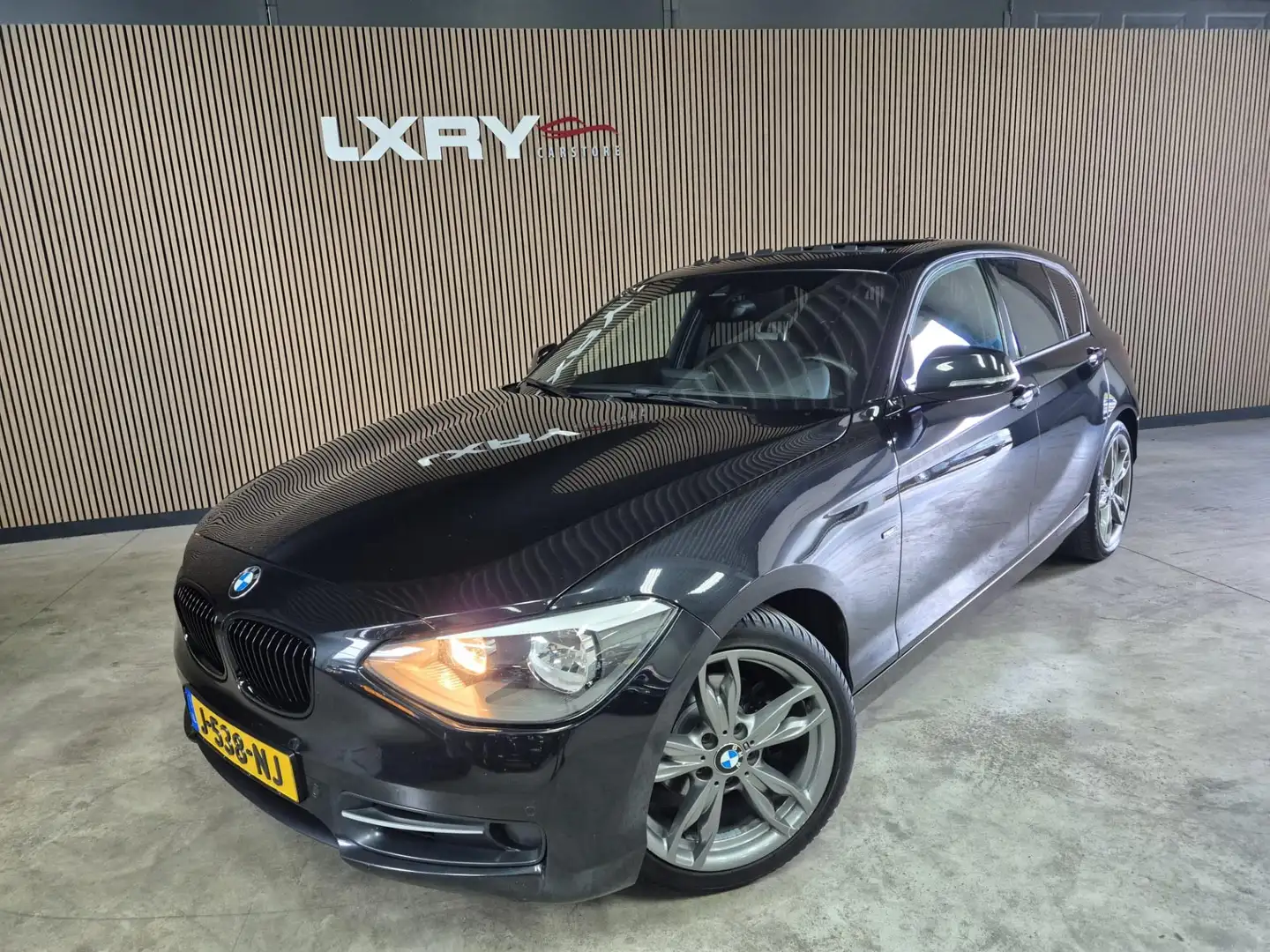 BMW 118 1-serie 118i Business | Clima | Navi | Pano | Crui Noir - 2