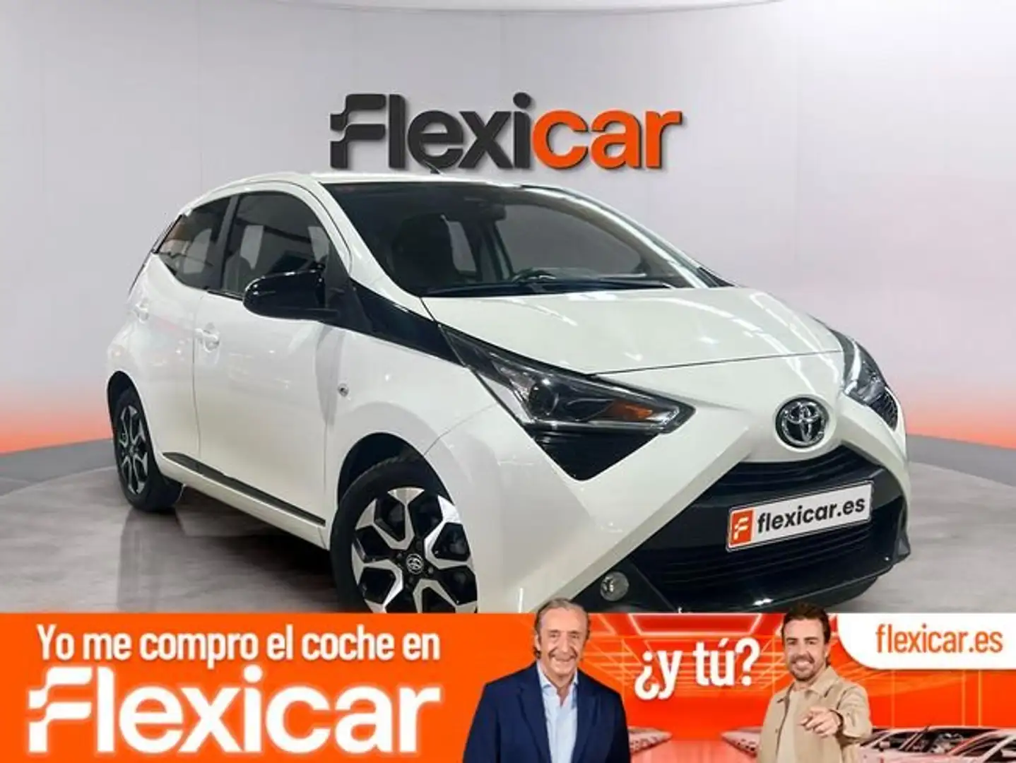 Toyota Aygo 1.0 70 x-play Blanco - 1