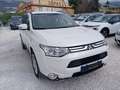 Mitsubishi Outlander 220DI-D Kaiteki AT 4WD Blanc - thumbnail 4