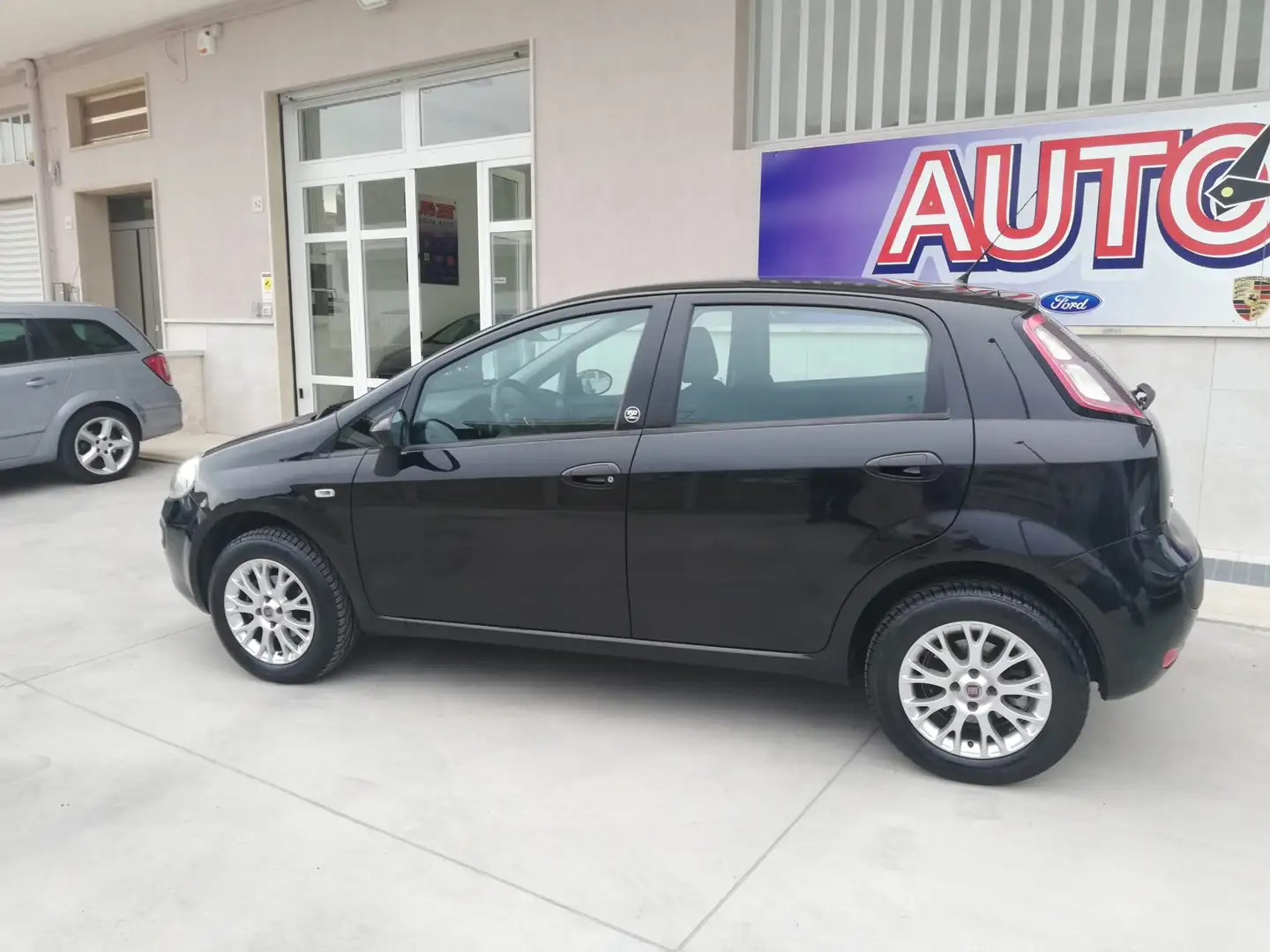 Fiat Punto Evo Fiat Punto Evo 1.4 Natural Power - 2011 Schwarz - 2