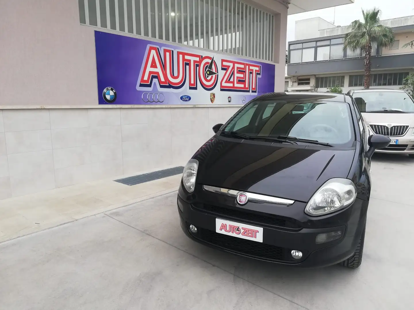 Fiat Punto Evo Fiat Punto Evo 1.4 Natural Power - 2011 Schwarz - 1