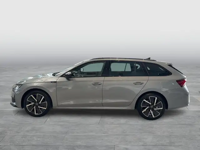Skoda Octavia view 3