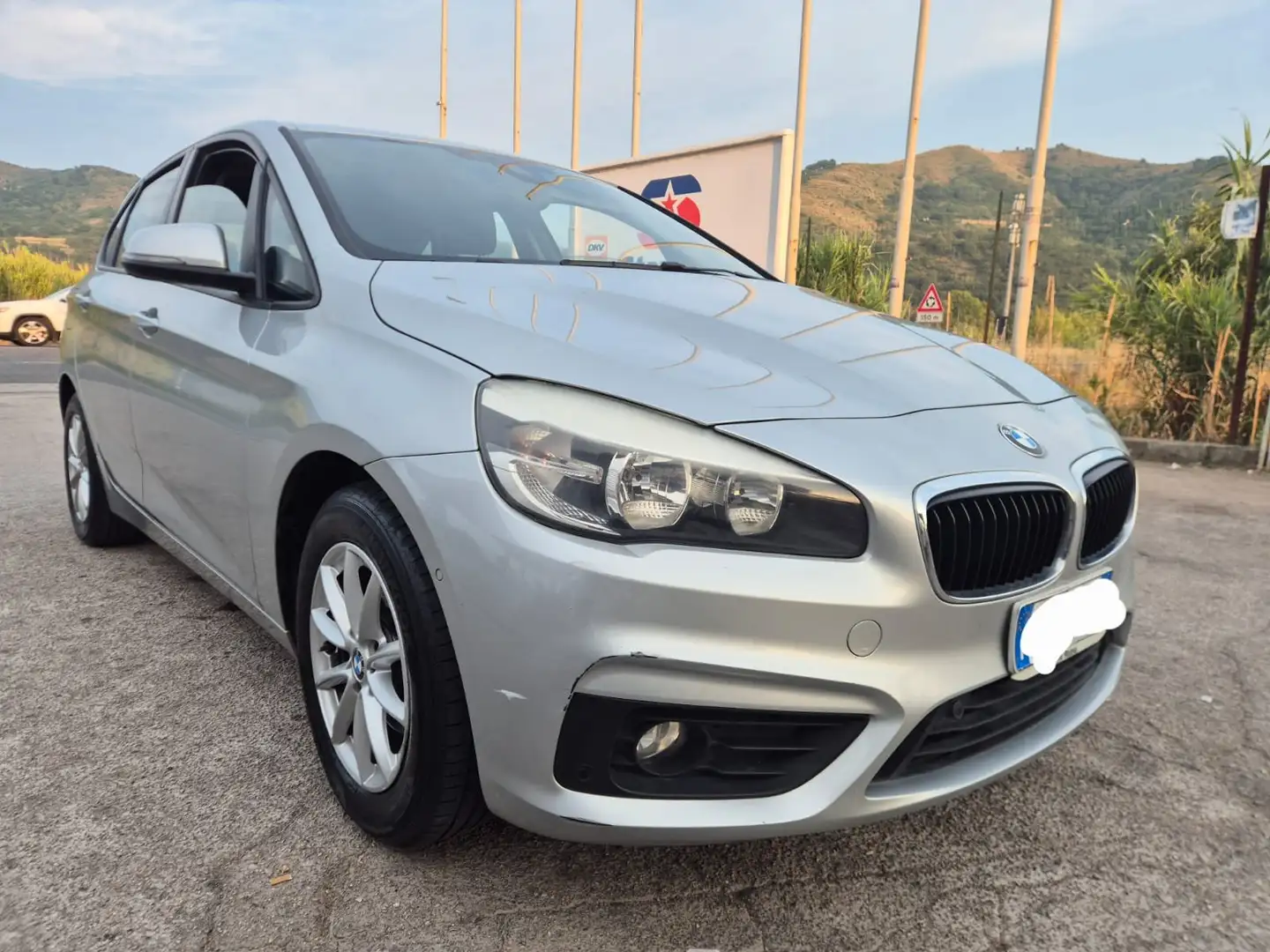 BMW 214 214d Active Tourer Advantage my17 Argento - 2