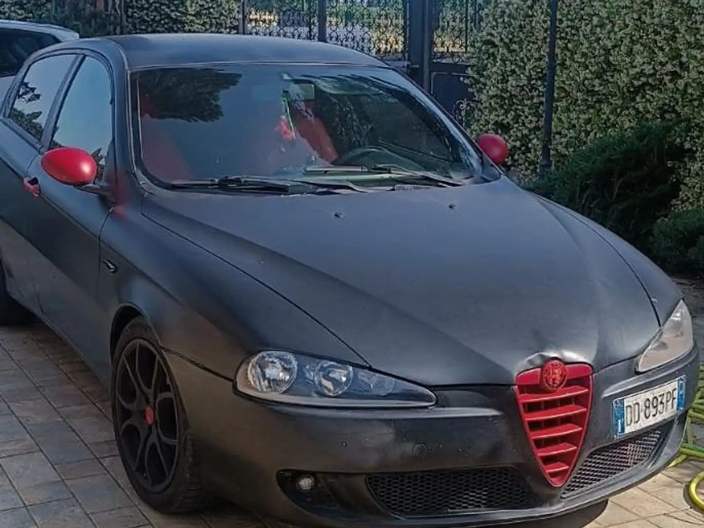 Alfa Romeo 147 147 II 2004 5p 1.9 jtd mjt BlackLine 150cv Nero - 1