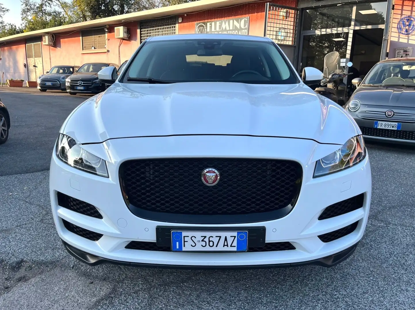 Jaguar F-Pace 2.0 D 240 CV AWD aut. R-Sport Blanc - 2