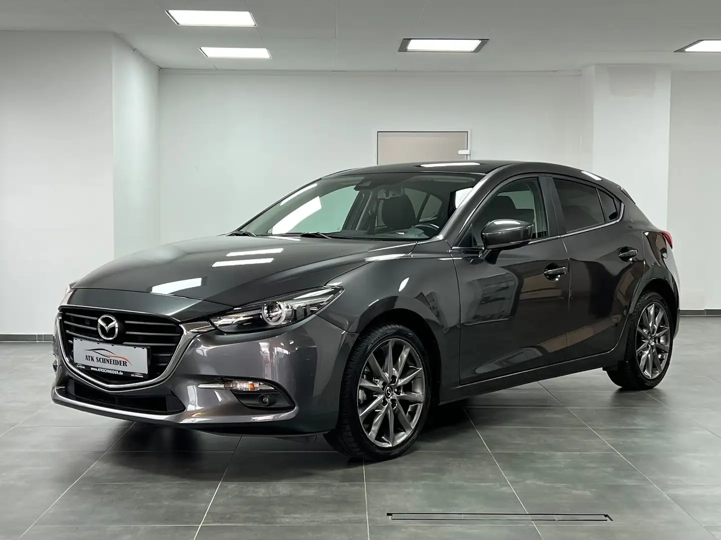 Mazda 3 Lim. Signature +/NAVI/KAM/HUD/SHZ/LED/MFL/TEMP Grau - 2