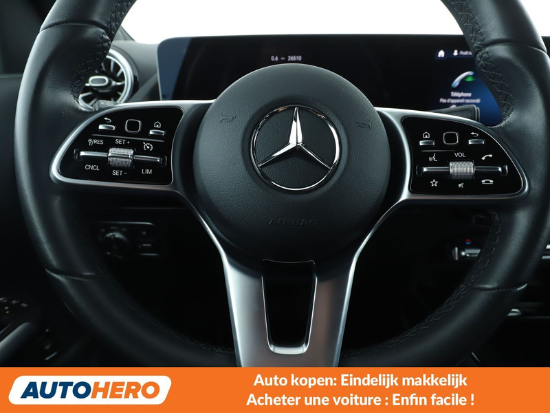 Mercedes-Benz E 300 E 300 AMG Line — photo 5