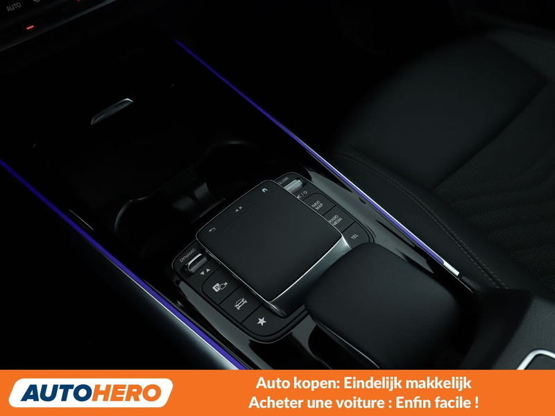 Mercedes-Benz E 300 E 300 AMG Line — photo 14
