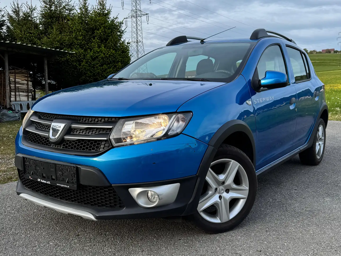Dacia Sandero Stepway 1,0 - Top-Ausstattung, Pickerl 04/26 NEU. Blau - 1