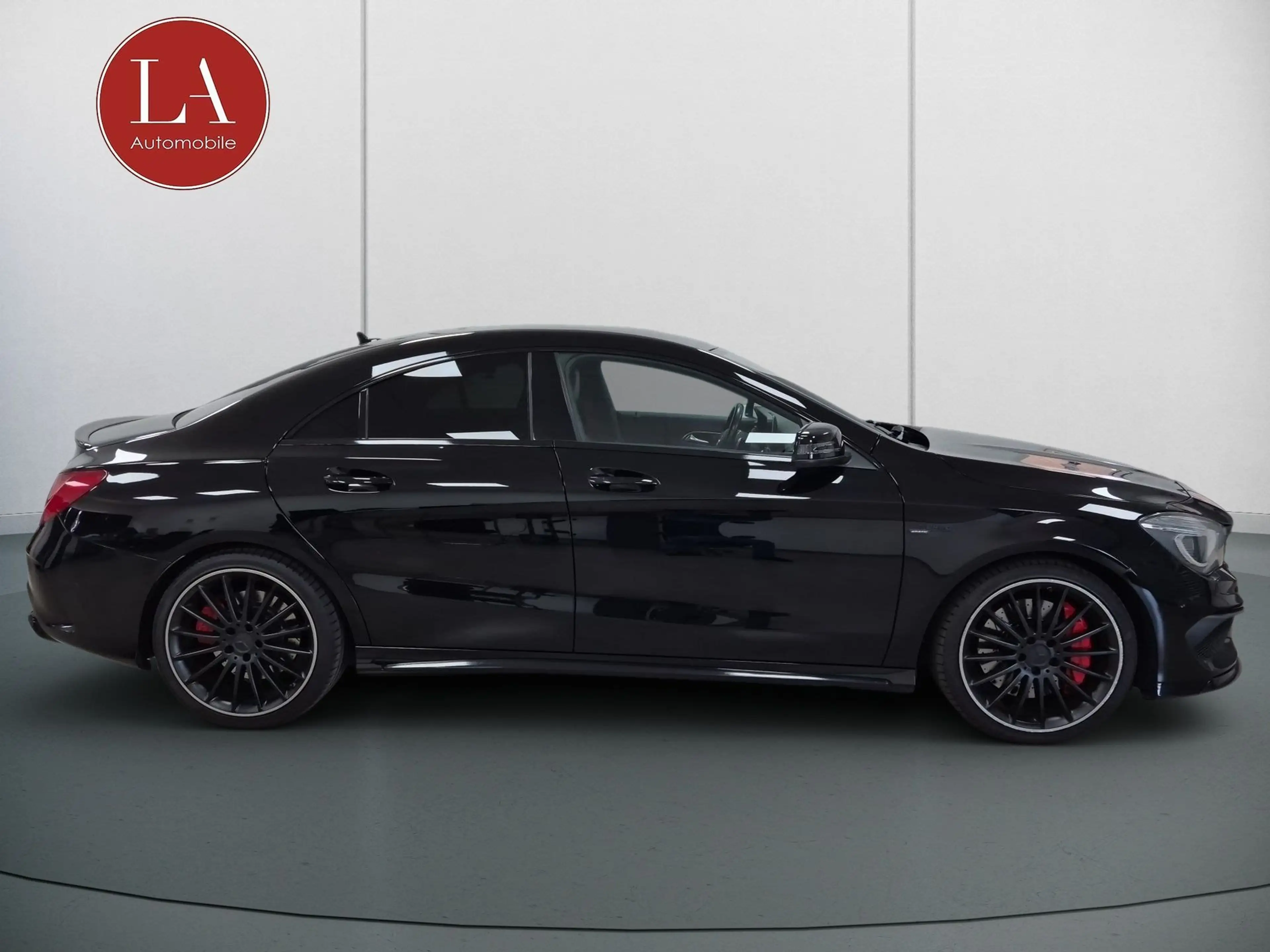 Mercedes-Benz CLA 45 AMG 4Matic — photo 9