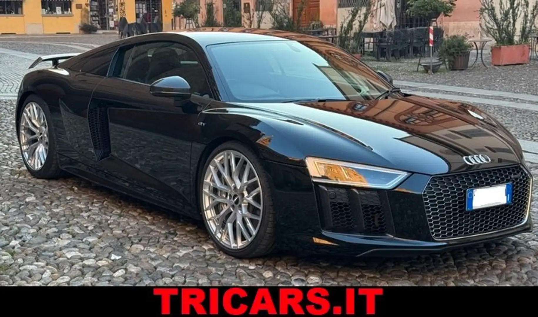 Audi R8 Coupe 5.2 V10 fsi Plus quattro s-tronic PERMUTE Noir - 1