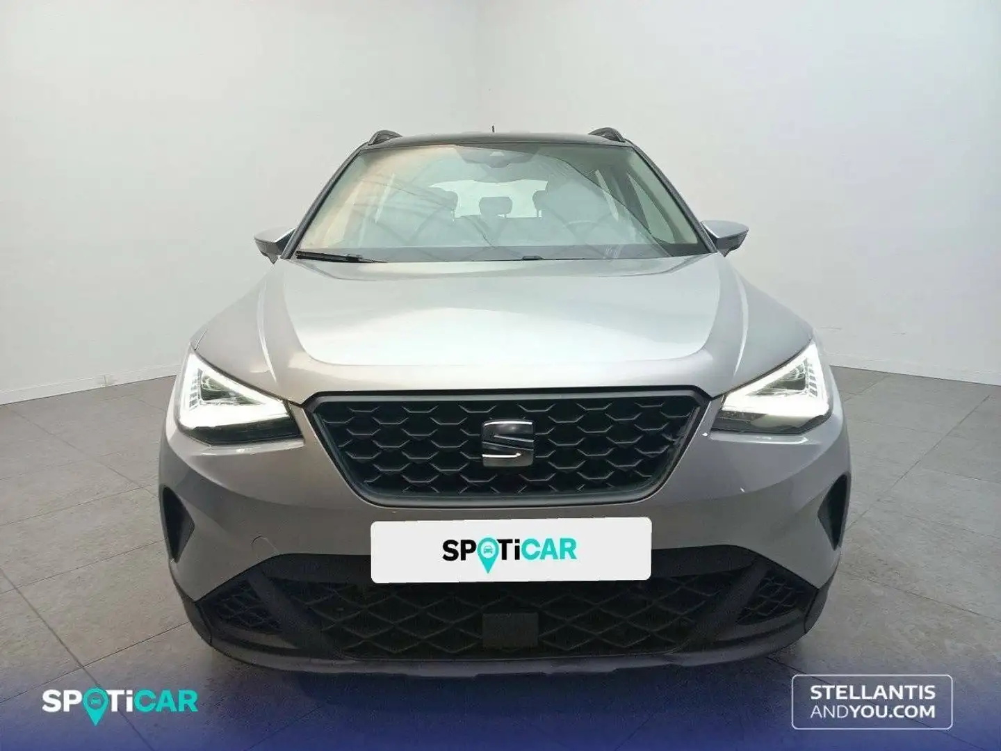 SEAT Arona 1.0 TSI 81kW (110CV) Style Plus Gris - 2