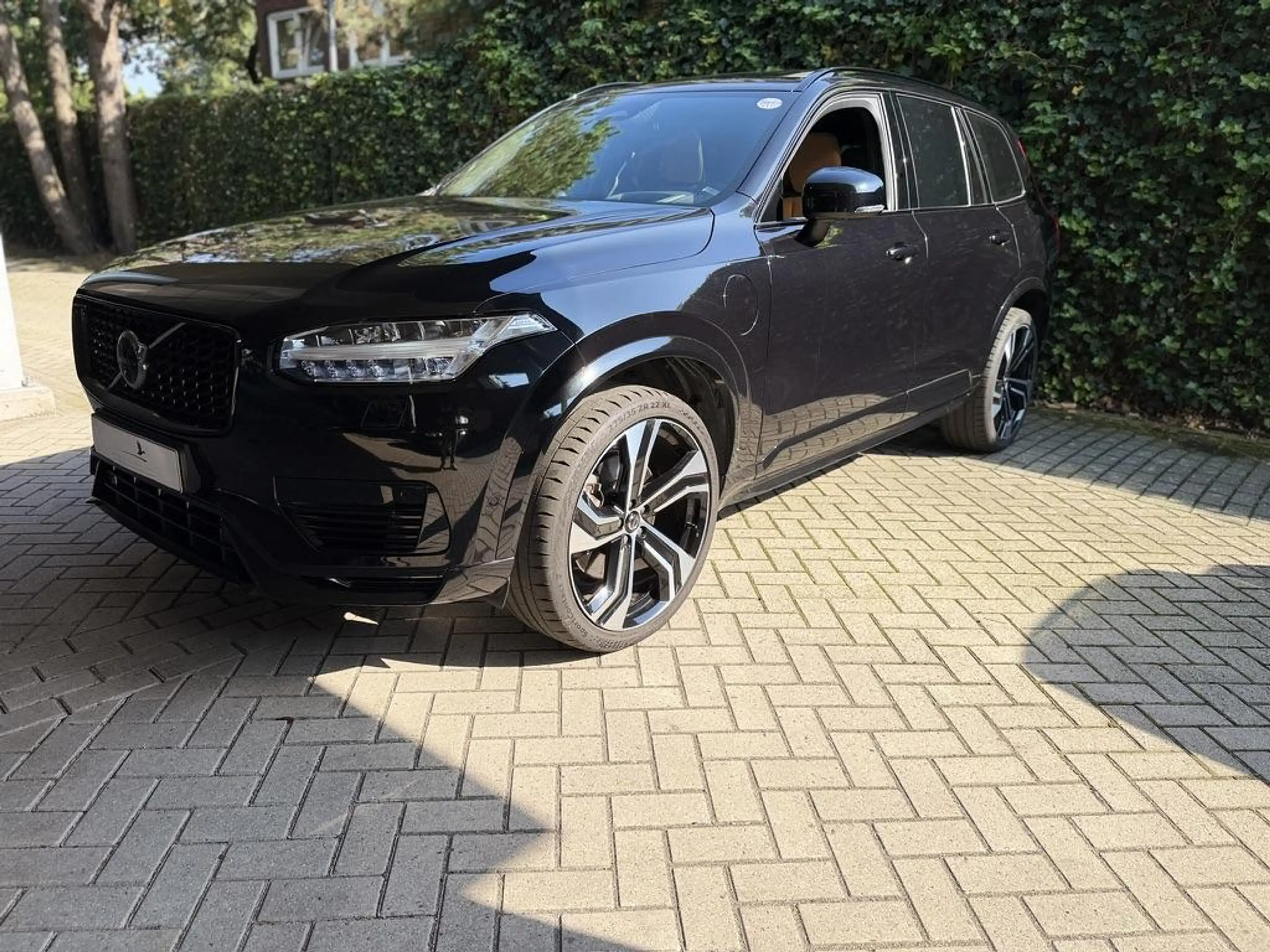 Volvo XC90 2.0 T8 Recharge AWD Ultimate Dark B&W Audio-Pano-L — photo 6