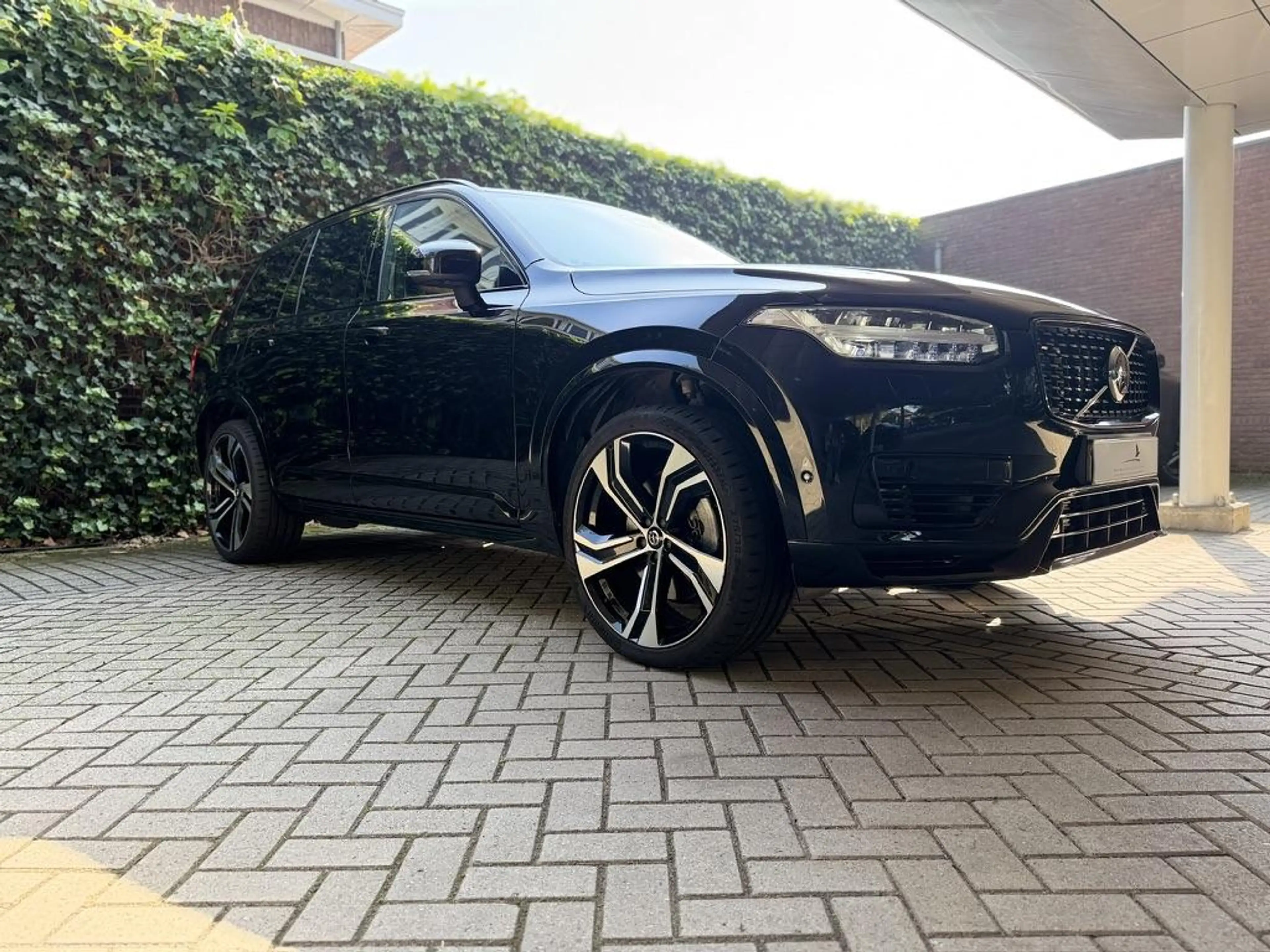 Volvo XC90 2.0 T8 Recharge AWD Ultimate Dark B&W Audio-Pano-L — photo 7