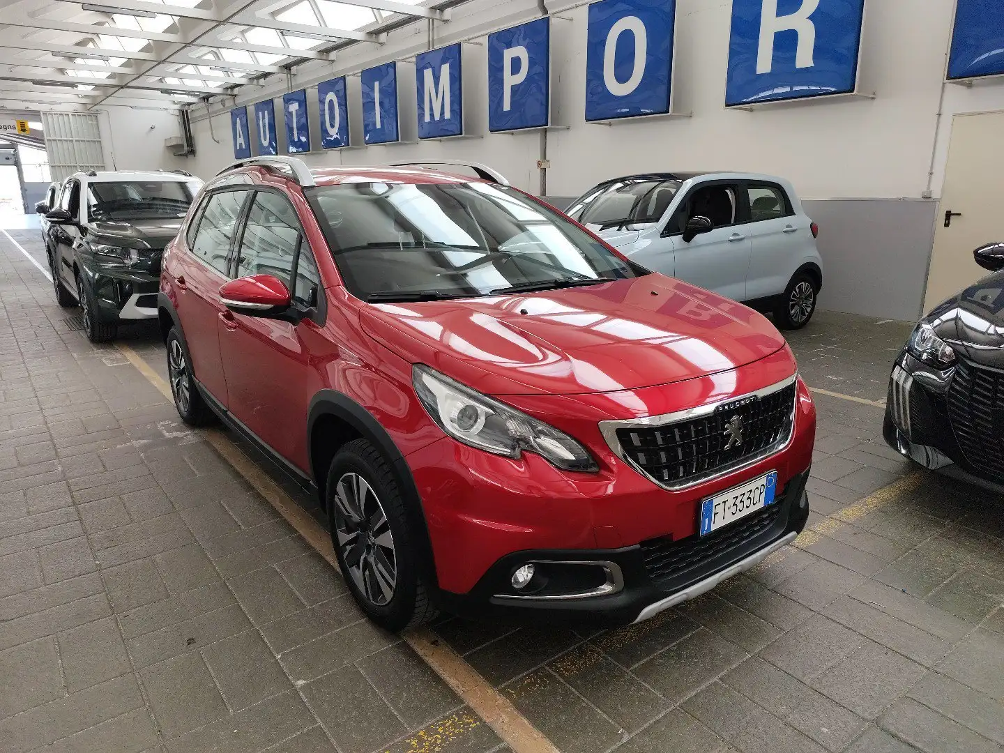 Peugeot 2008 cv82 S&S Allure Rood - 1