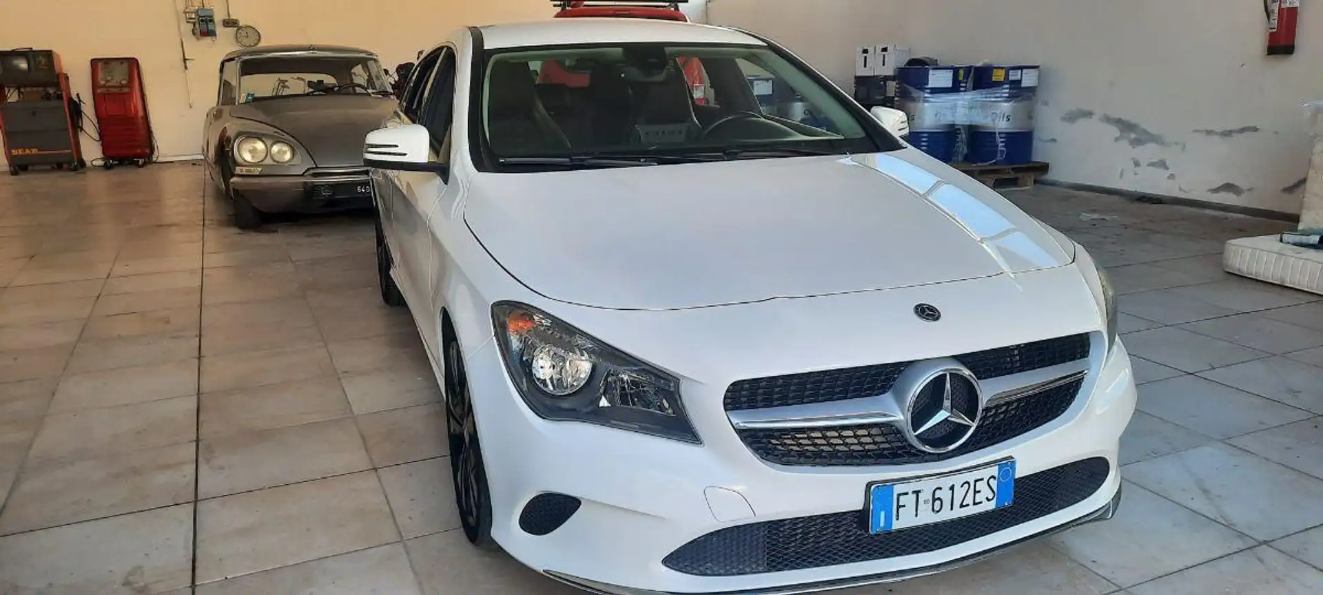 Mercedes-Benz CLA 180 d S.W. Automatic Sport Bianco - 1