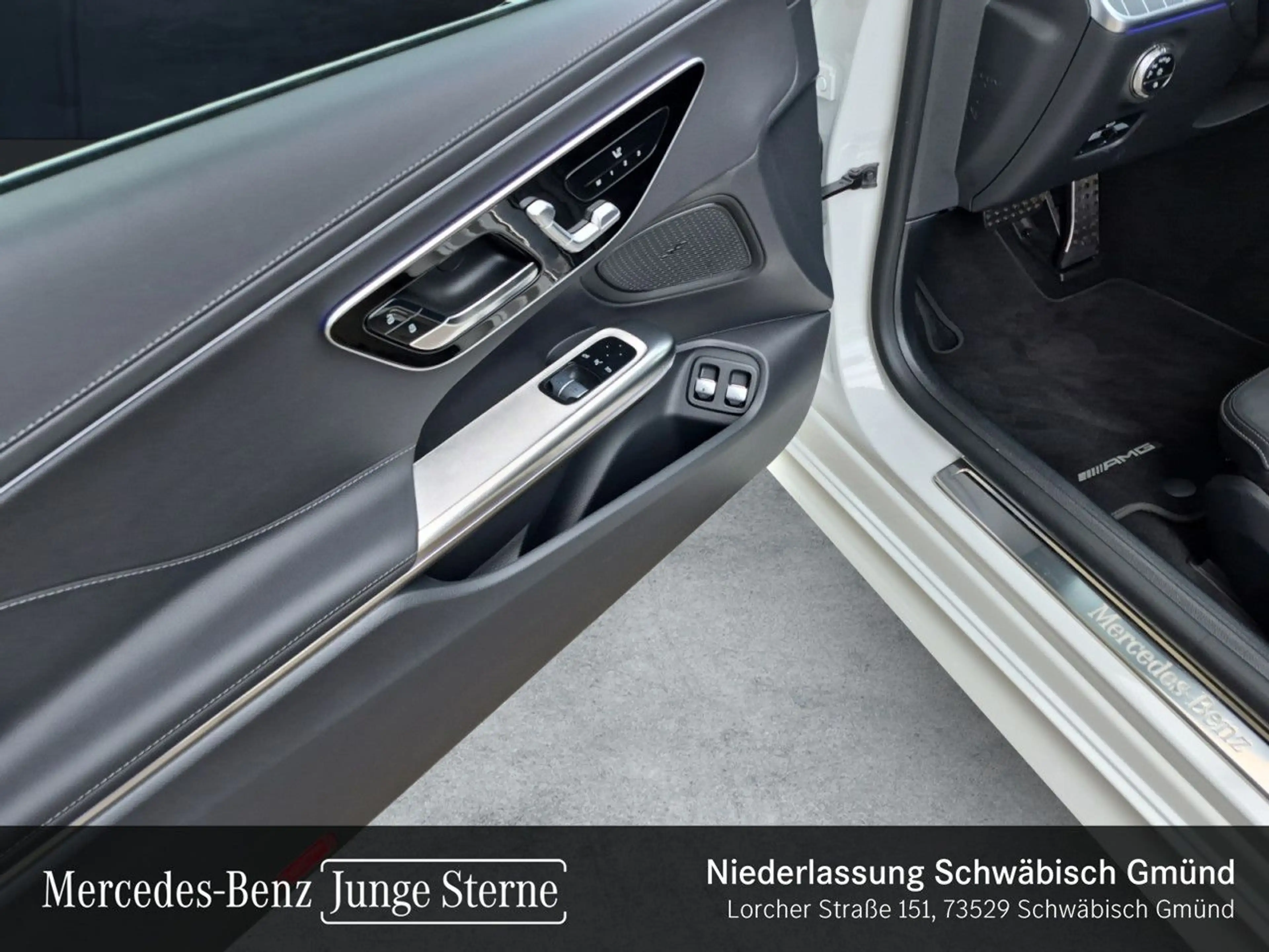 Mercedes-Benz CLE 300 e AMG+PANO+360+TOTW+KEYLESS+9G — photo 13
