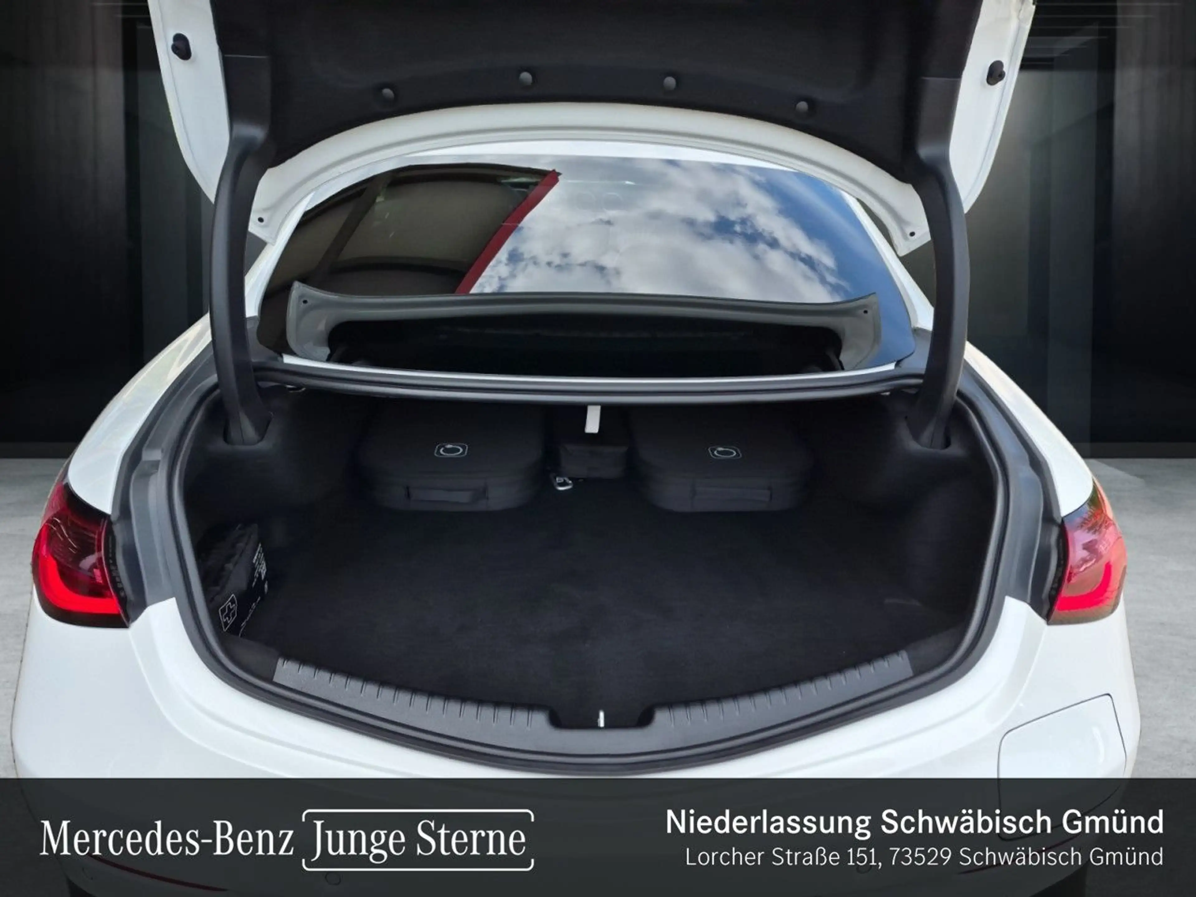 Mercedes-Benz CLE 300 e AMG+PANO+360+TOTW+KEYLESS+9G — photo 8
