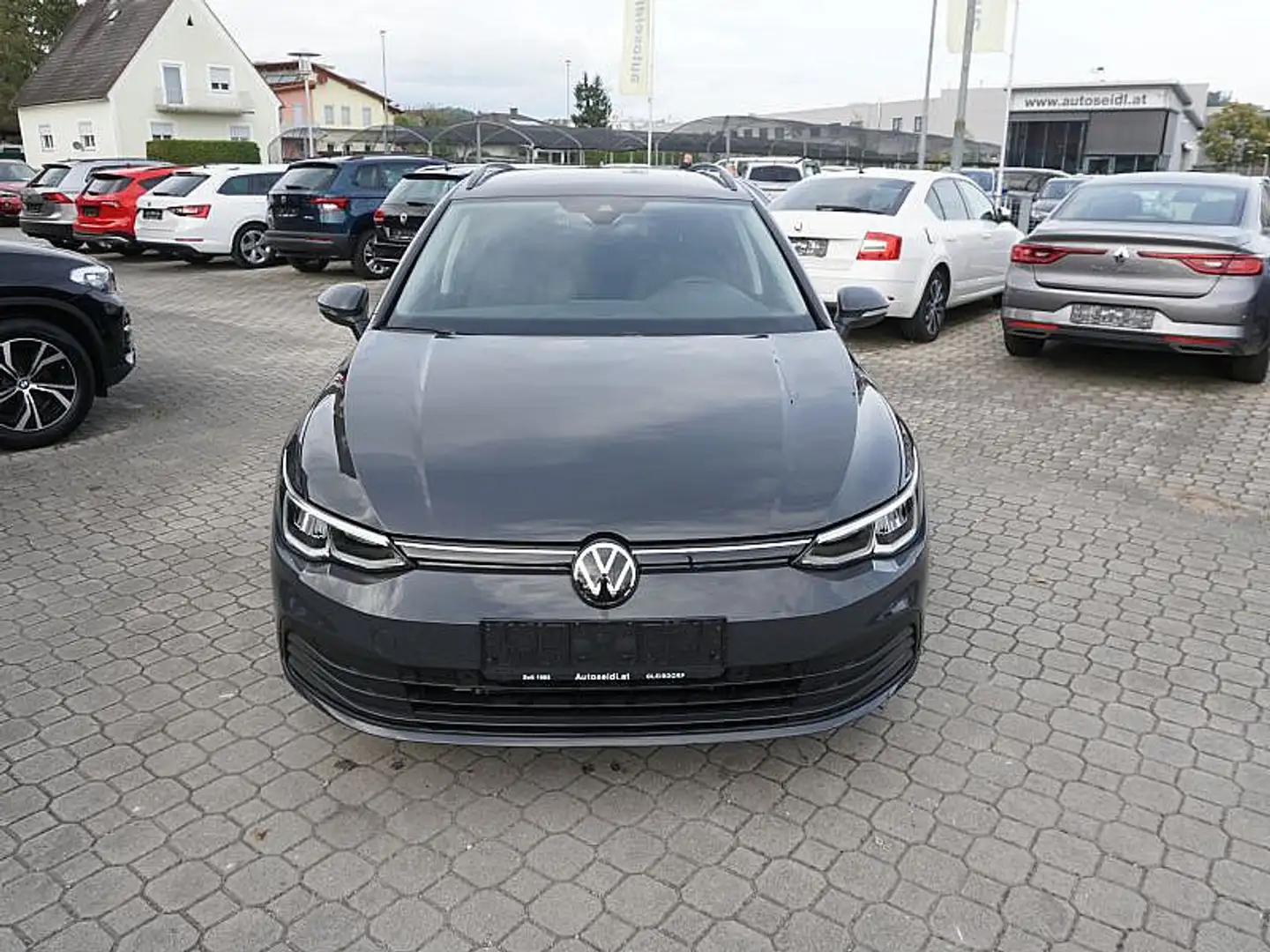 Volkswagen Golf Variant 2,0 TDI Life DSG *TAGESZULASSUNG* Szürke - 2