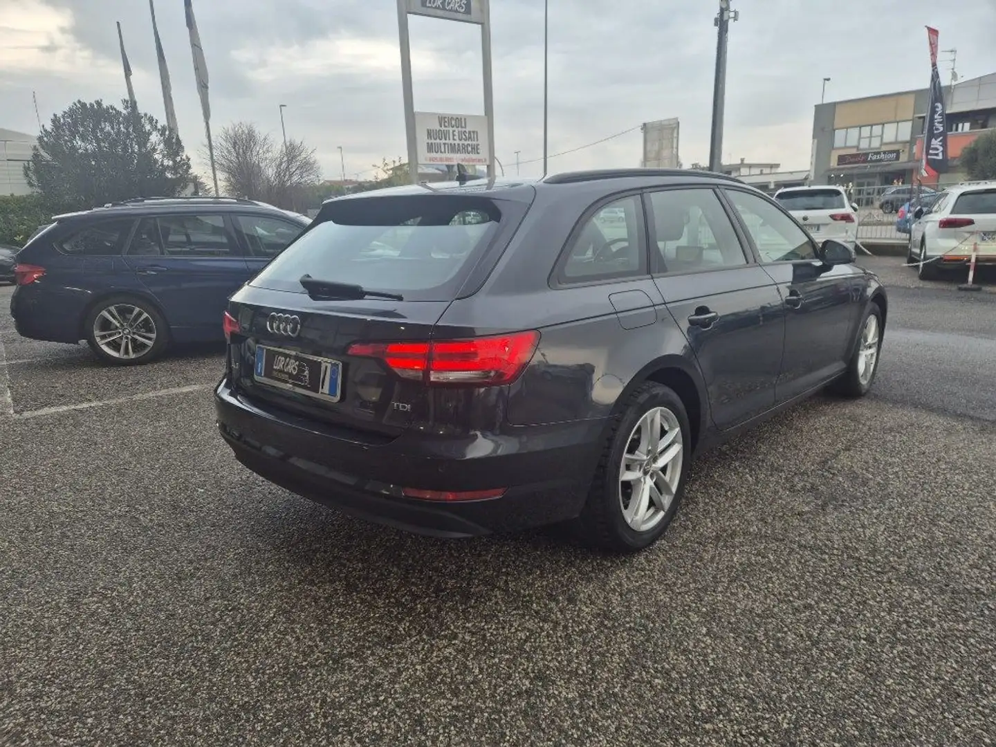 Audi A4 Avant 2.0 TDI 150 CV S tronic Business Sport Grigio - 2