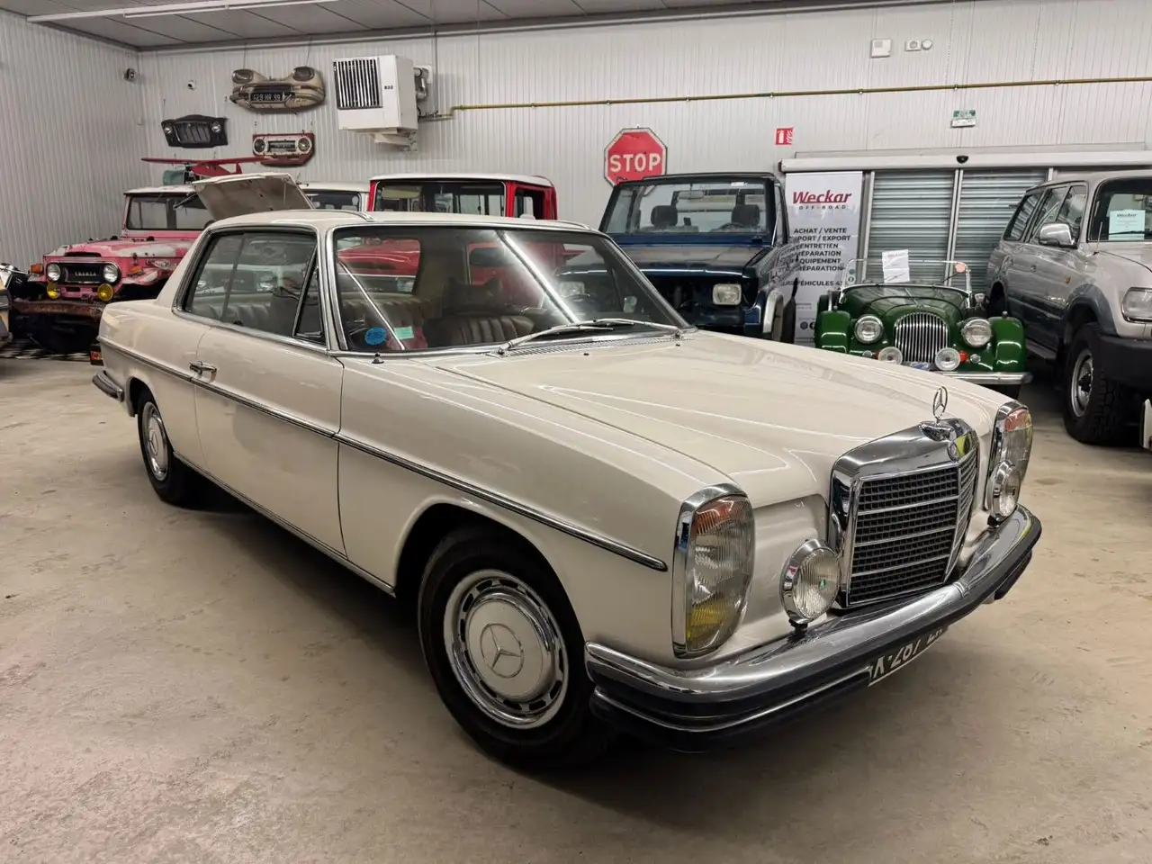Mercedes-Benz 250 CE, foto 2