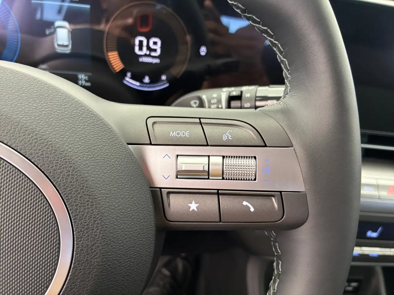 Hyundai KONA снимка Hyundai KONA