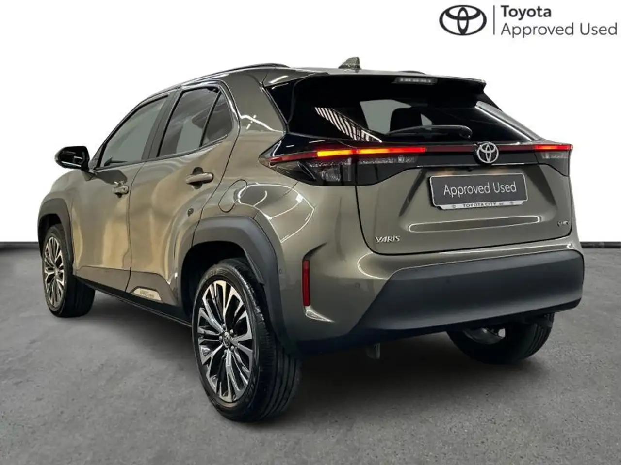 Toyota Yaris Cross 130hp HEV Elegant winter pack 360°, миниатюра 2