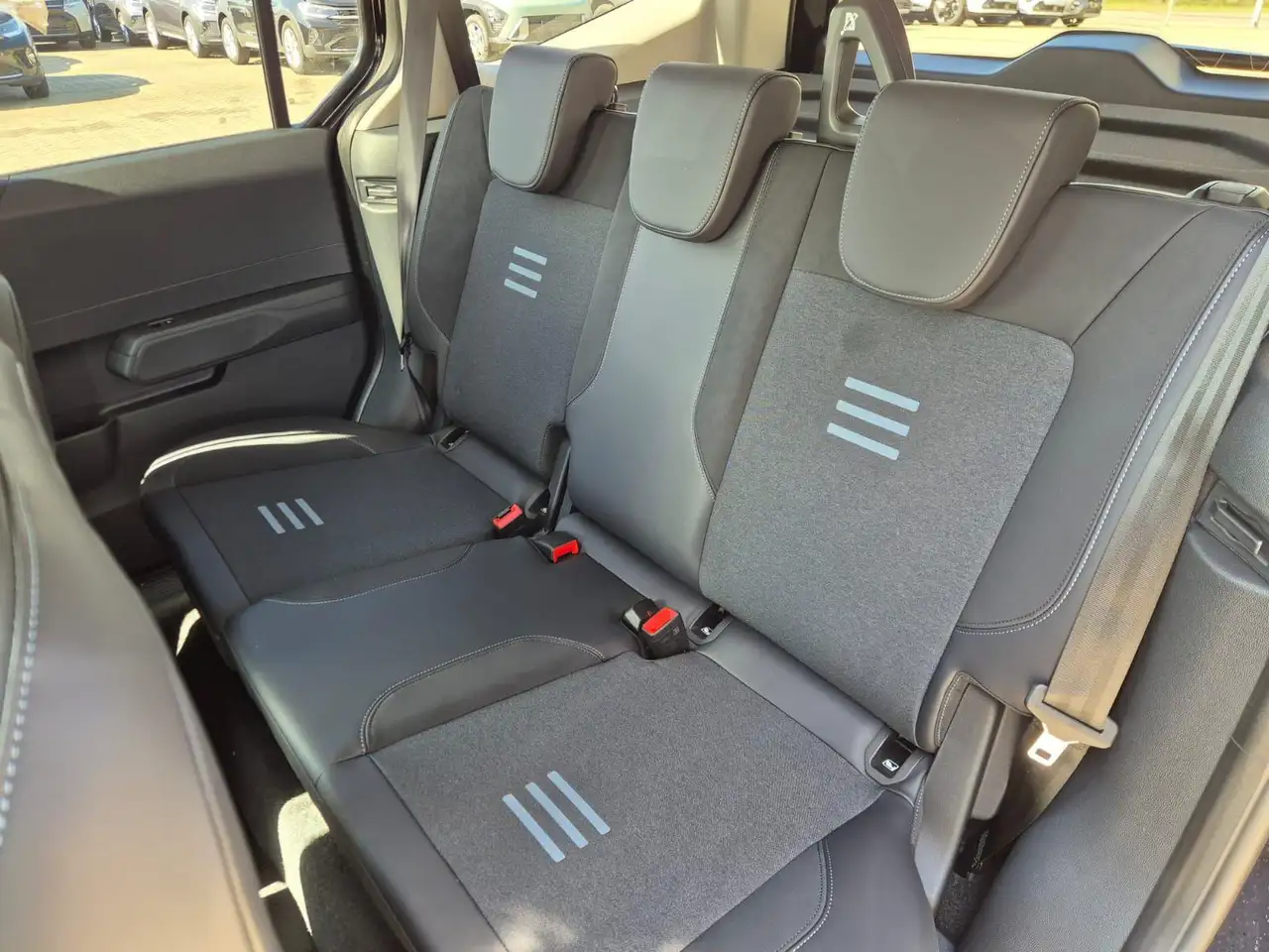 Ford Tourneo 2026 — фото 13