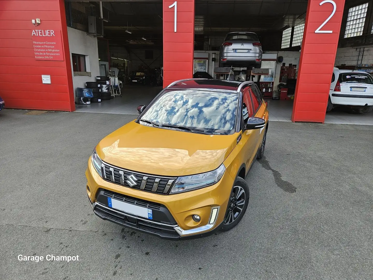 Suzuki Vitara 1.4 BOOSTERJET HYBRID 129CH STYLE Or - 1