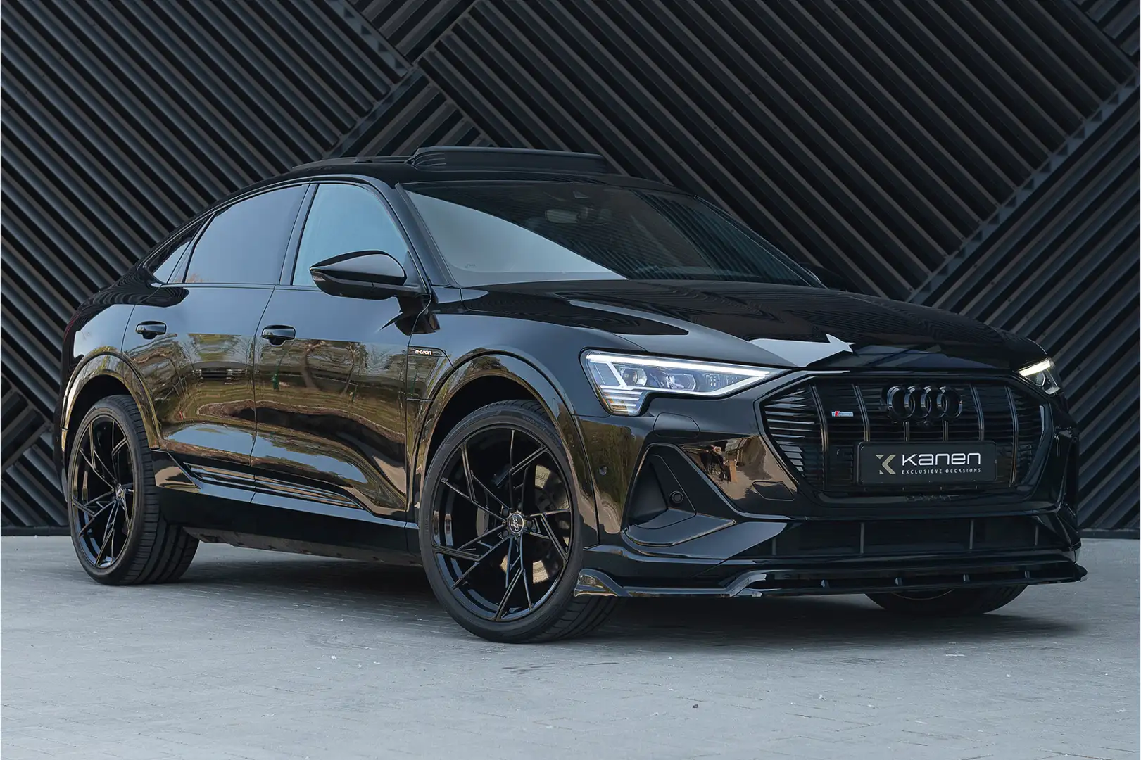 Audi e-tron Sportback 50 quattro S-Line Panodak S-Stoelen Luch Zwart - 1