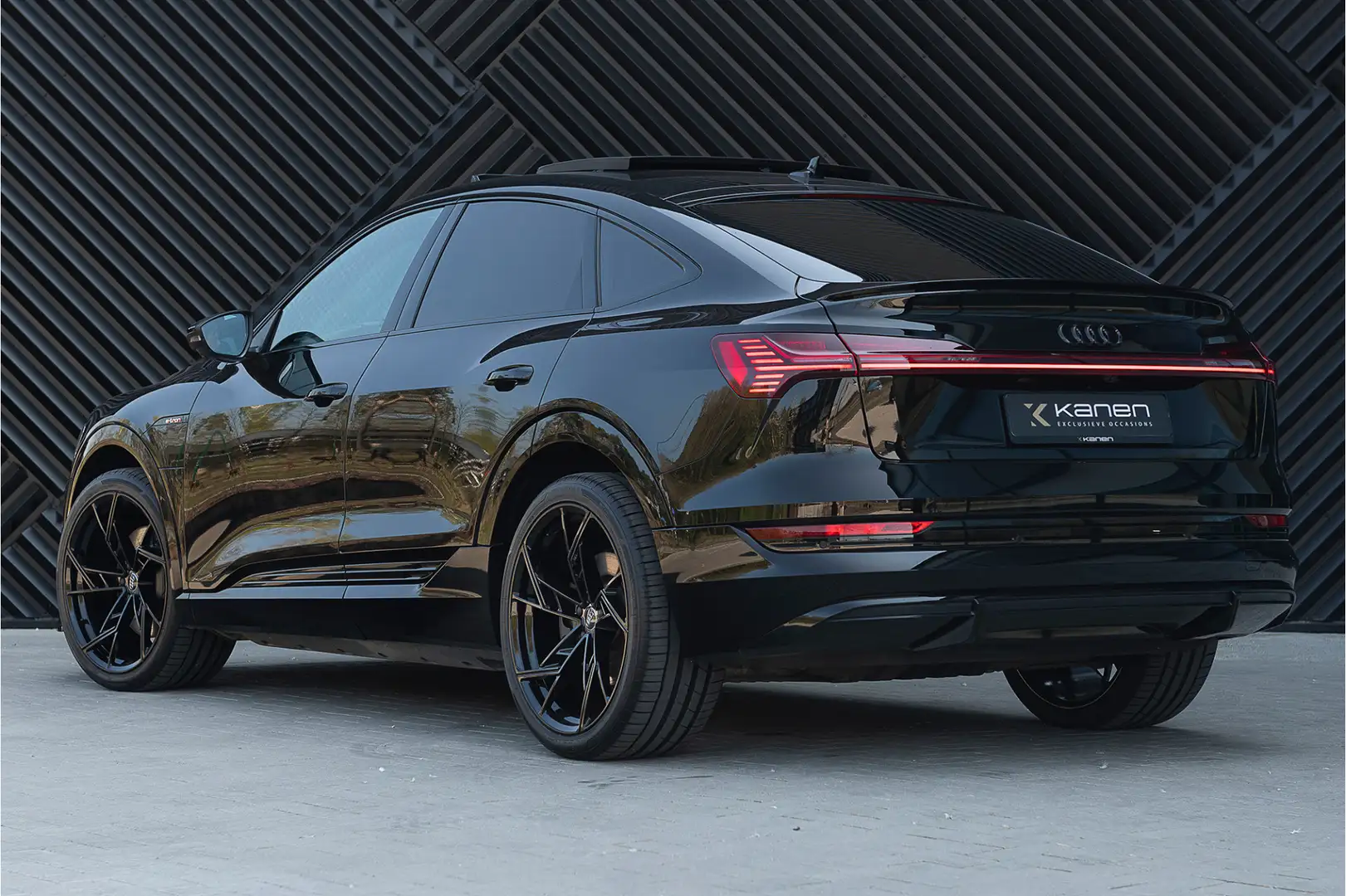 Audi e-tron Sportback 50 quattro S-Line Panodak S-Stoelen Luch Zwart - 2