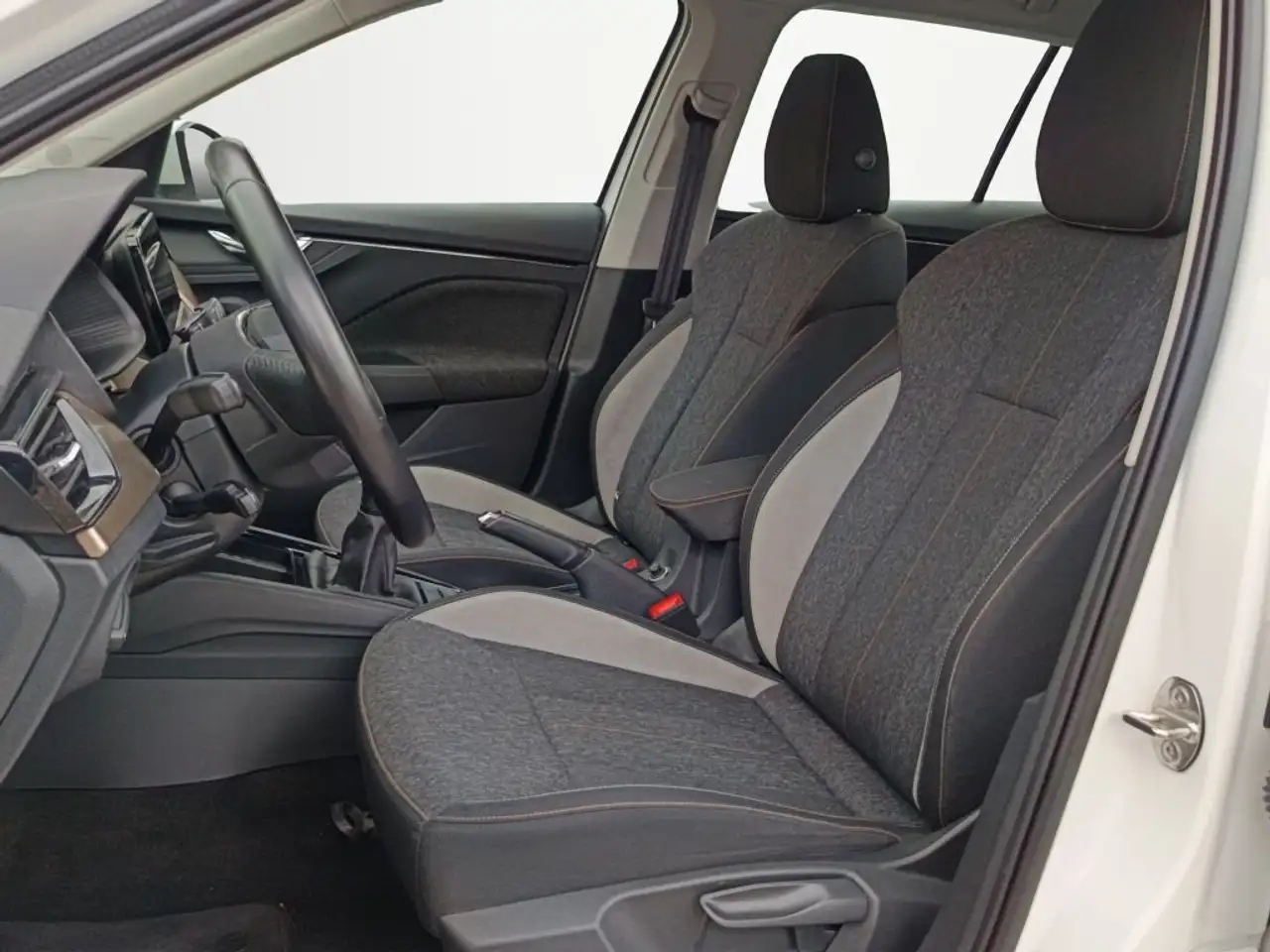 Skoda Kamiq 1.0 TSI Style, миниатюра 9