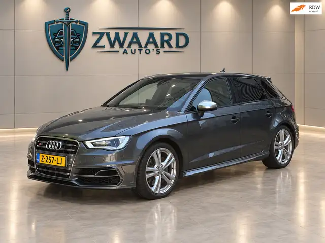 Audi S3 Sportback 2.0 TFSI S3 quattro Pro Line Plus l RS3