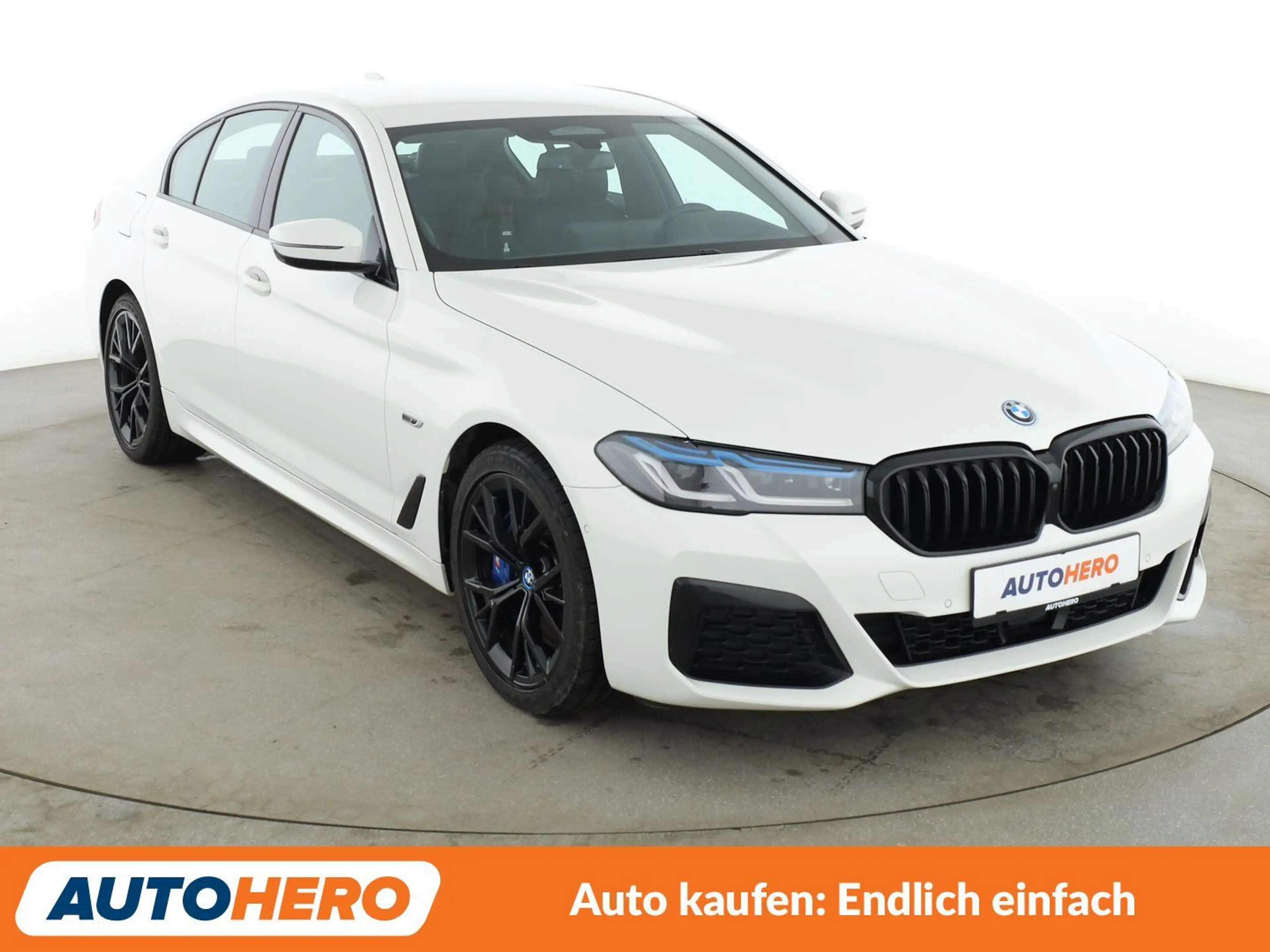 BMW 545 545e xDrive M Sport Aut.*NAVI*HEAD-UP*LED*ACC*360° — photo 8