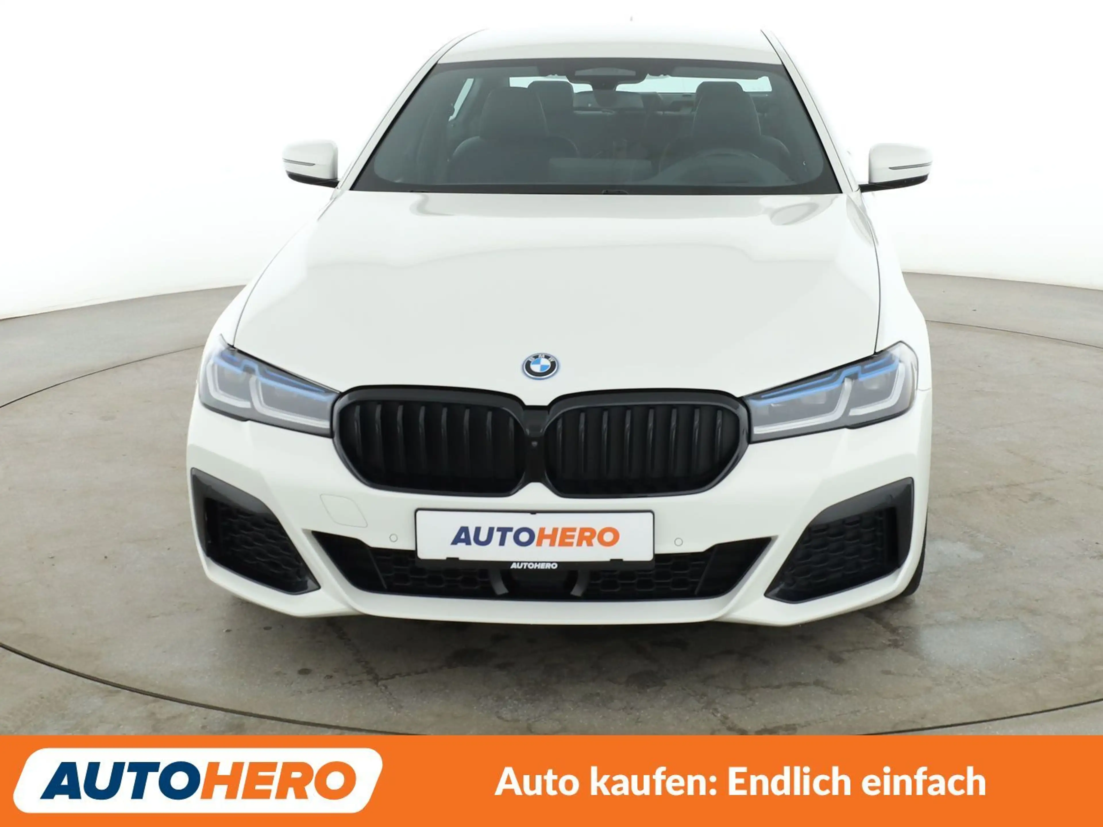 BMW 545 545e xDrive M Sport Aut.*NAVI*HEAD-UP*LED*ACC*360° — photo 9