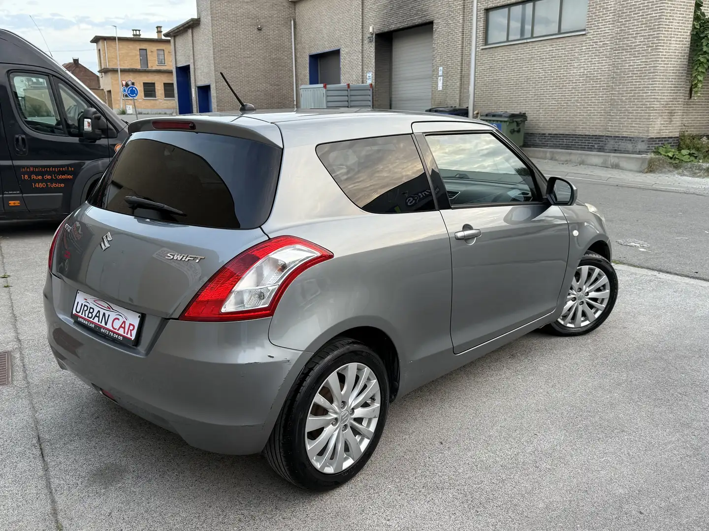 Suzuki Swift 1.2i GL 12 Mois de Garantie Gris - 2