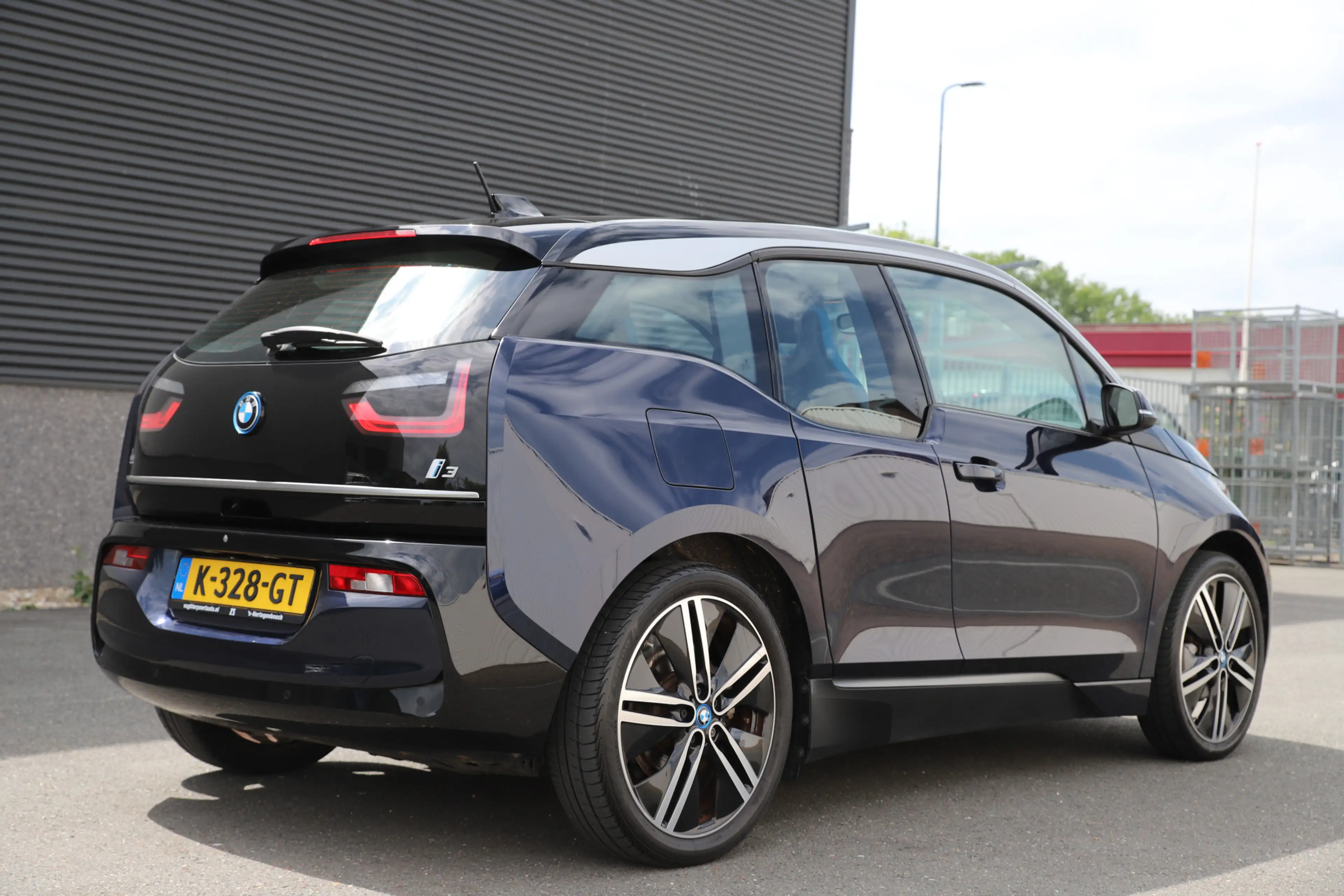 BMW i3 Executive 120Ah 42 kWh/Navi-Pro/Carplay/*14.000km* — photo 5