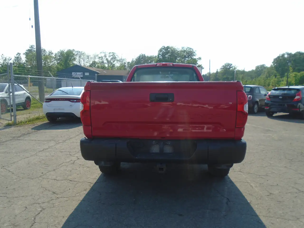Toyota Tundra снимка Toyota Tundra