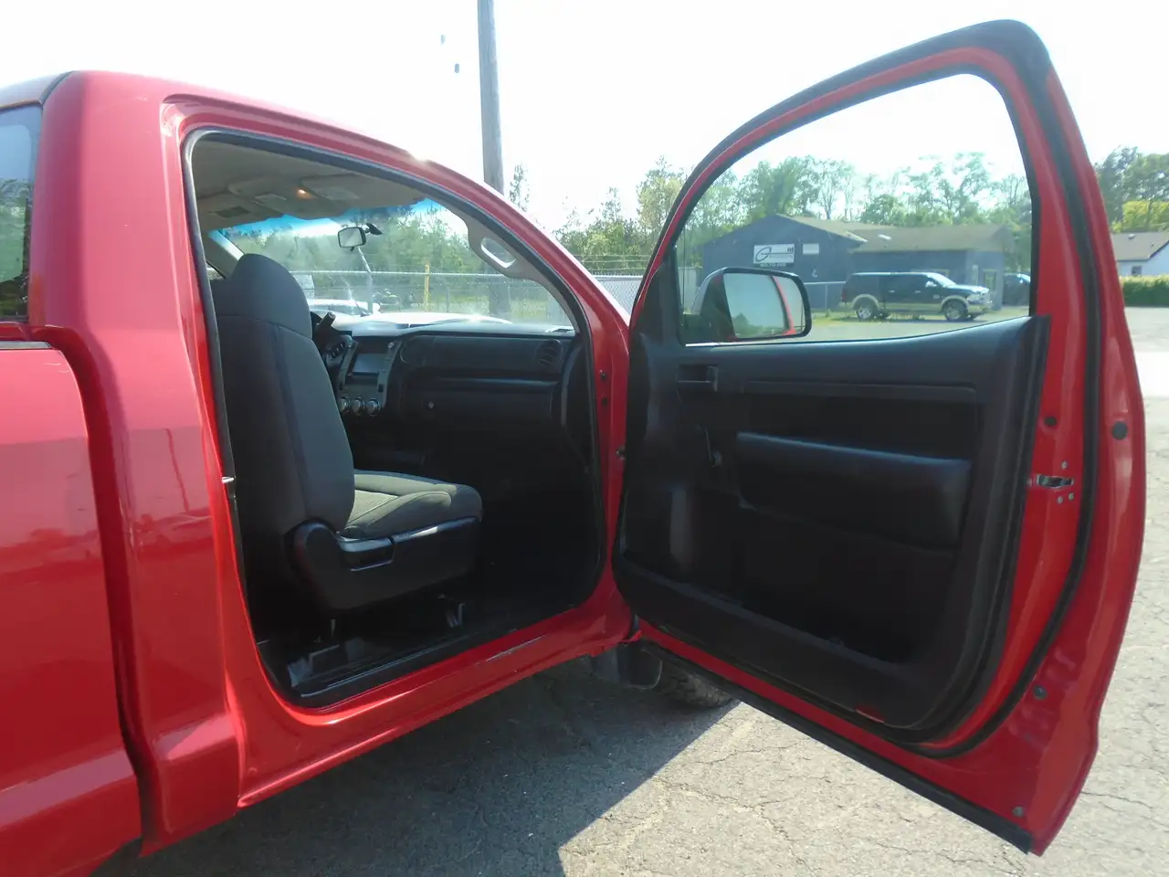 Toyota Tundra снимка Toyota Tundra