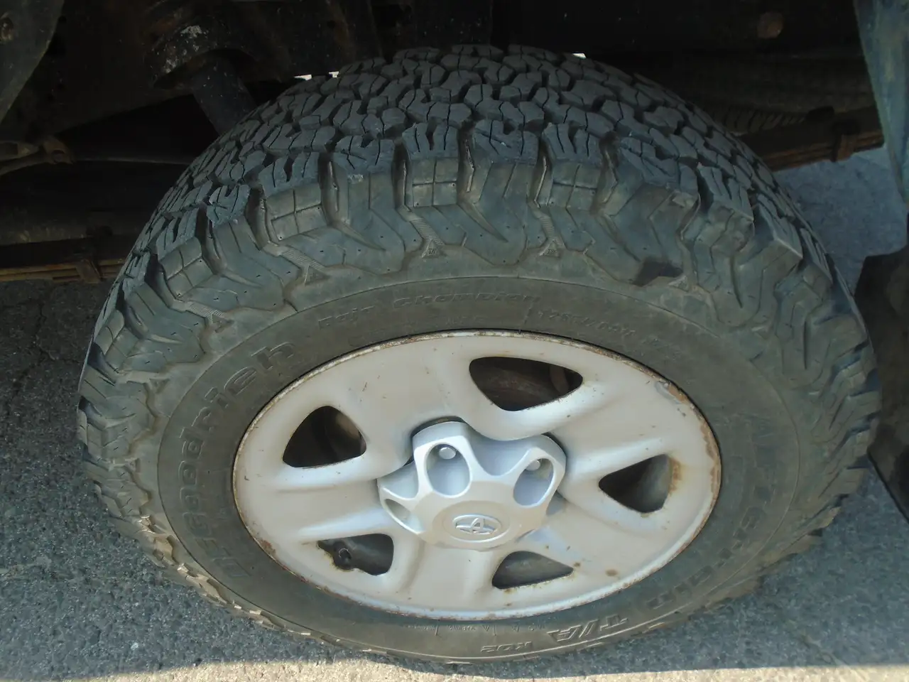 Toyota Tundra снимка Toyota Tundra