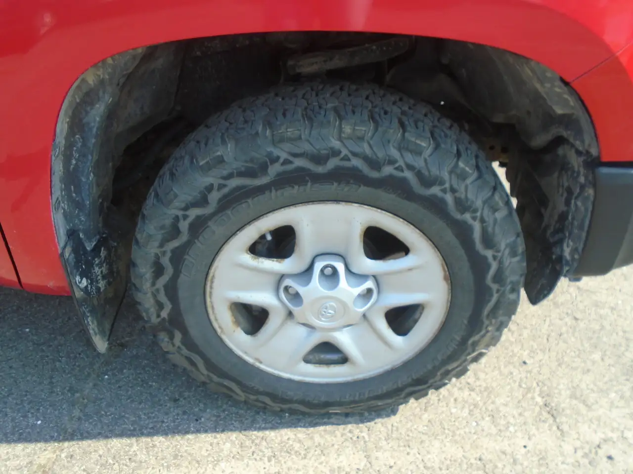 Toyota Tundra снимка Toyota Tundra