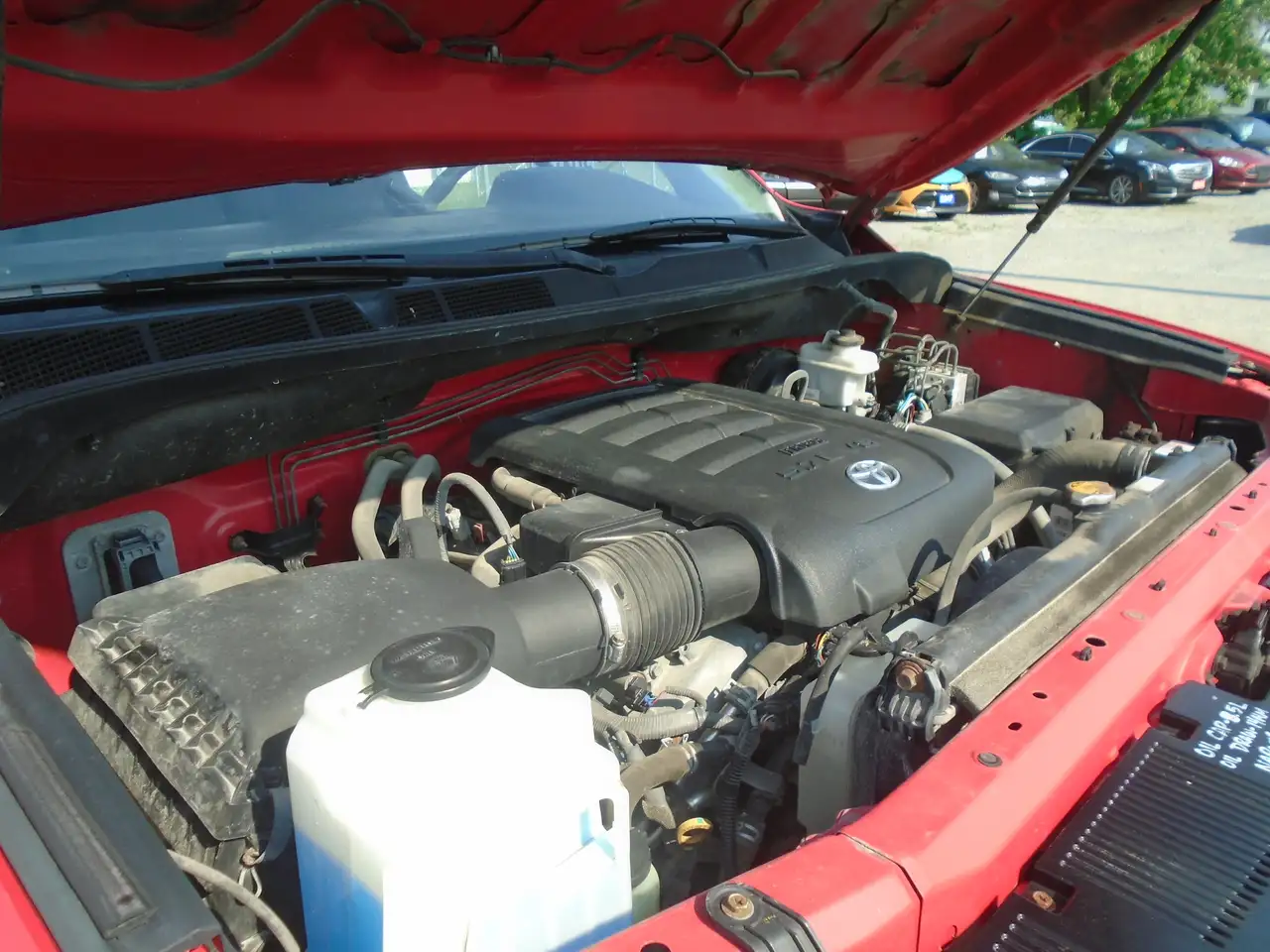 Toyota Tundra снимка Toyota Tundra