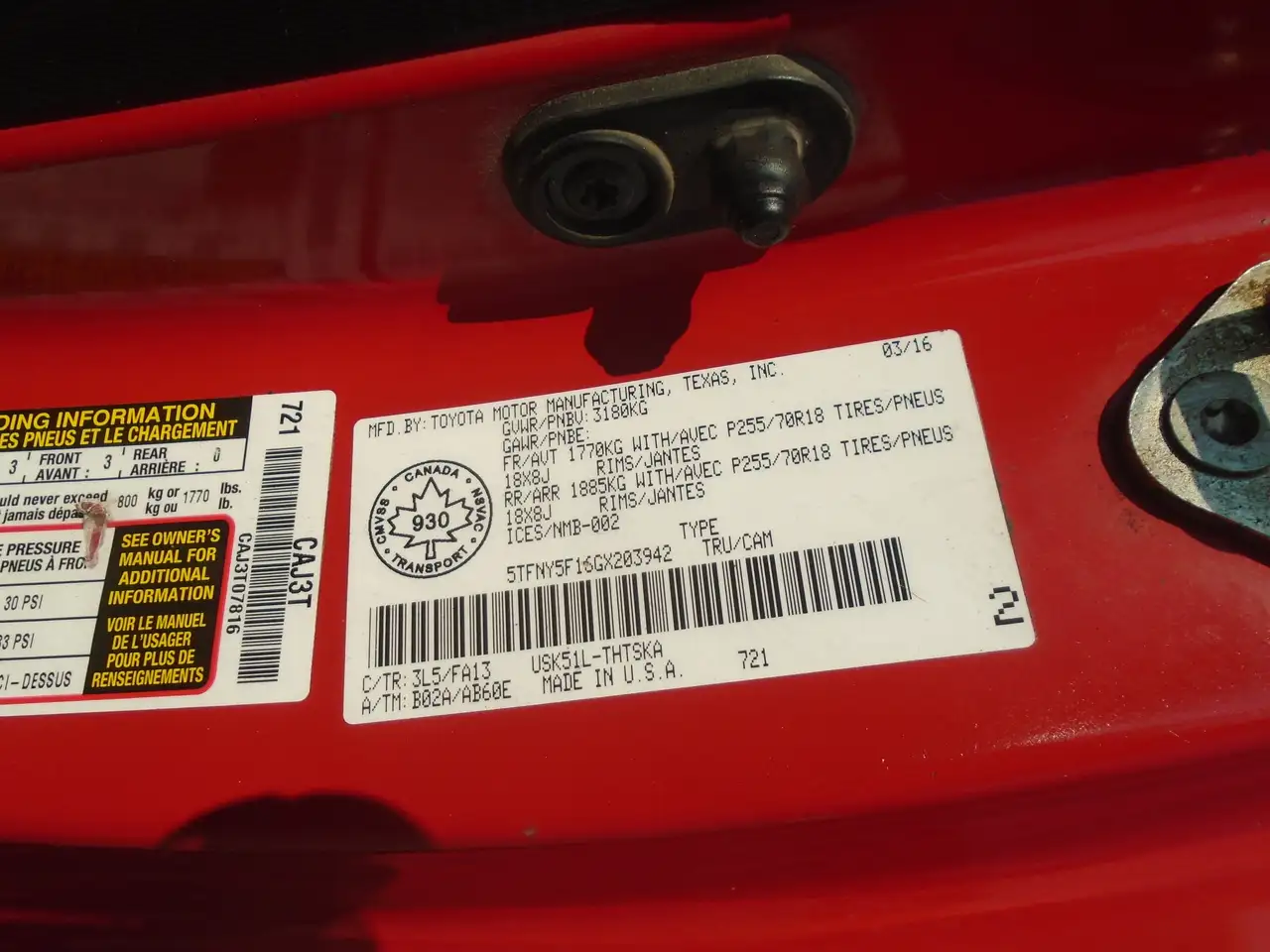 Toyota Tundra снимка Toyota Tundra