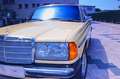 Mercedes-Benz 240 Beige - thumbnail 2