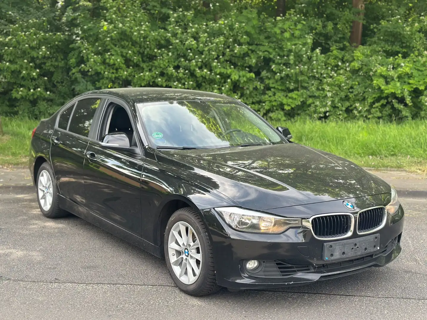 BMW 320 i,Auto,Klimaautomatik,E6 1Hand Zwart - 1