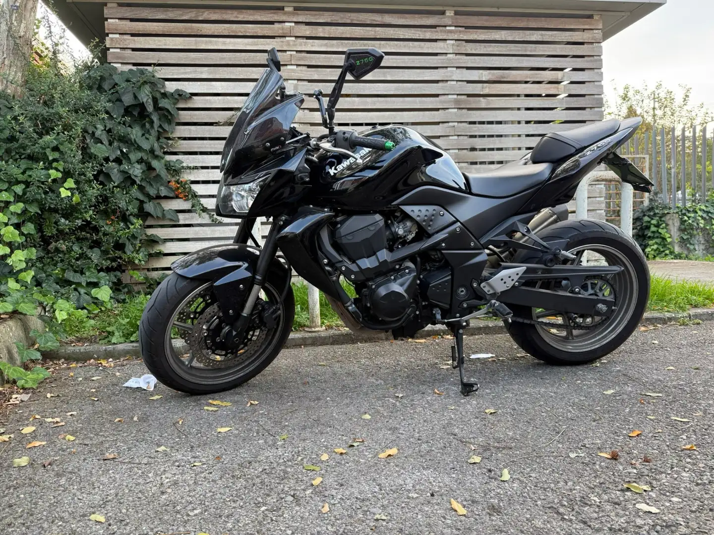 Kawasaki Z 750 Černá - 1