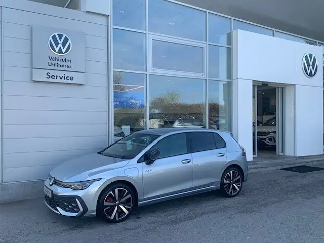 Volkswagen Golf GTE BLACK STYLE 177CV DSG6