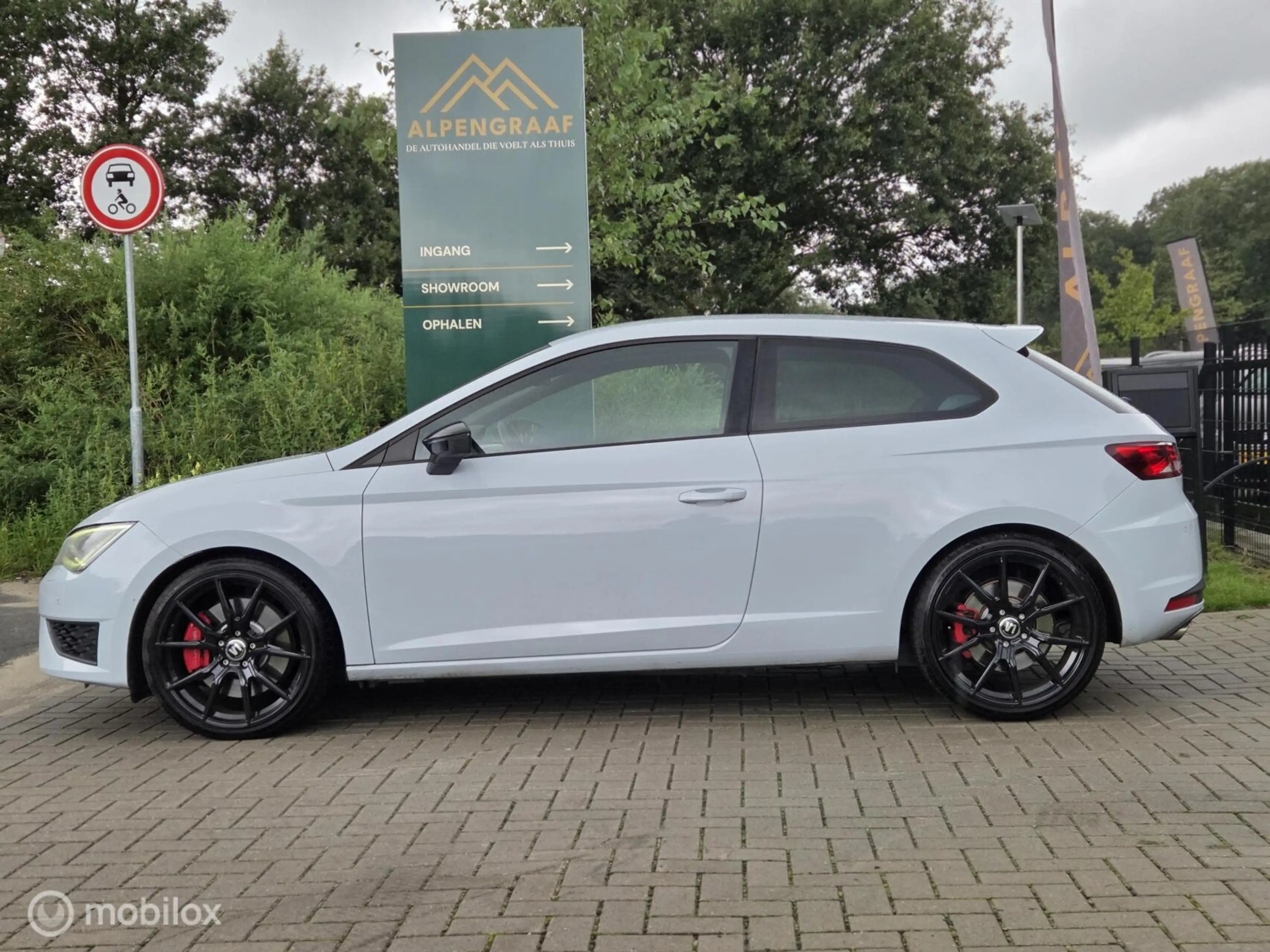 SEAT Leon SC 2.0 TSI Cupra 280 — photo 4